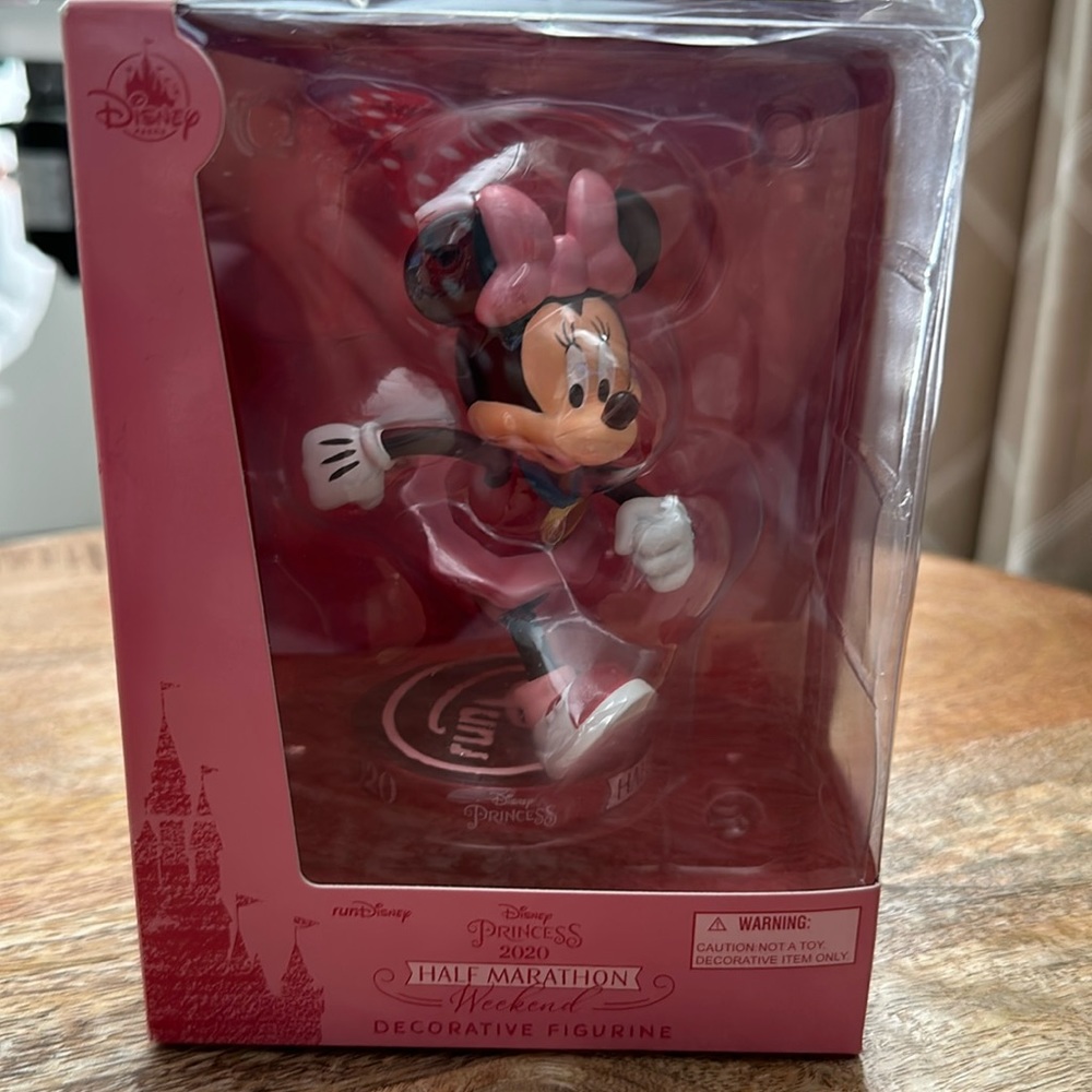 RunDisney Princess Half Marathon Minnie NIB